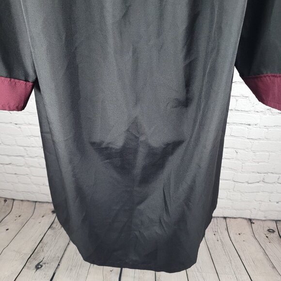 Texas A&M University Aggies Black & Maroon Zipped College Graduation Gown - Picture 6 of 10